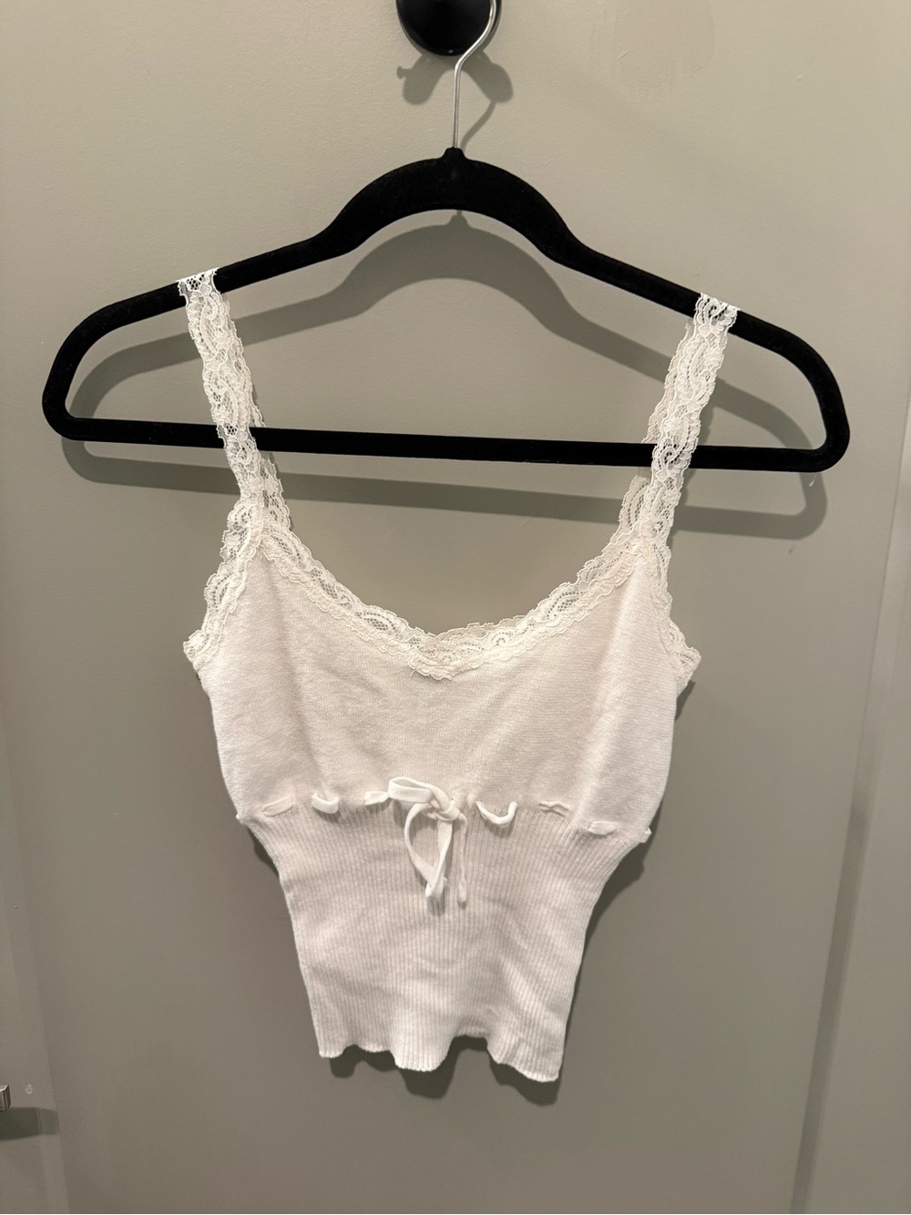 Brandy Melville White Lace-Trim Ribbed Tank Top